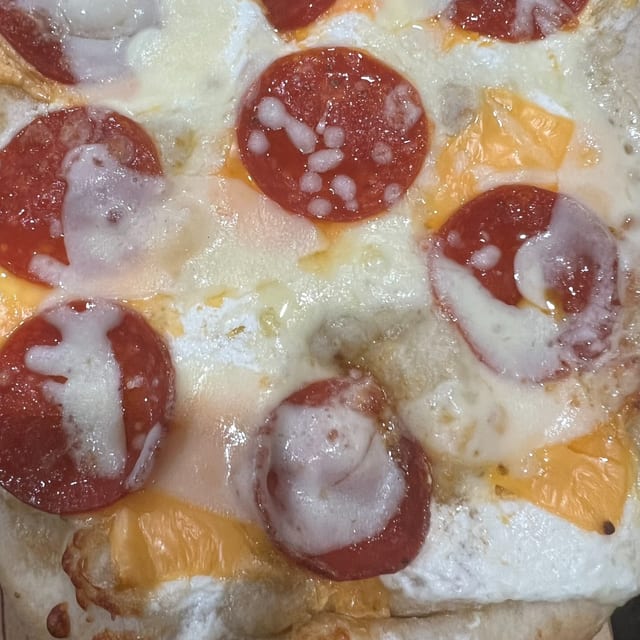 Vinne Pizza 16".