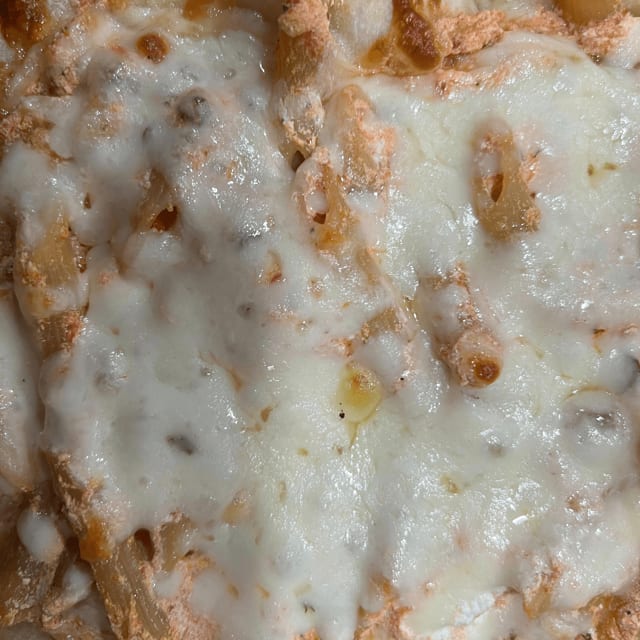 Baked Ziti Pizza 10".
