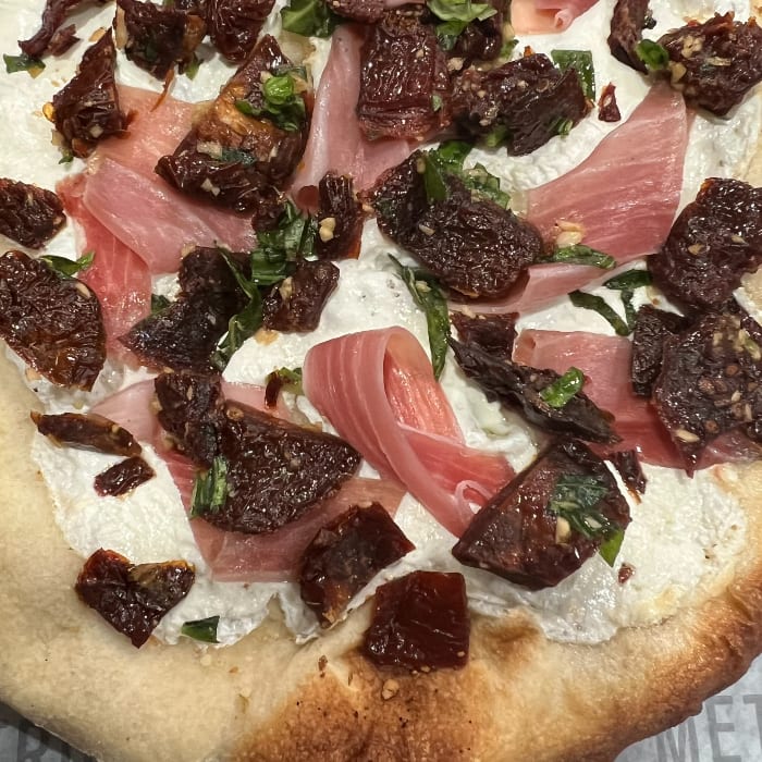 La Campania Pizza 10".